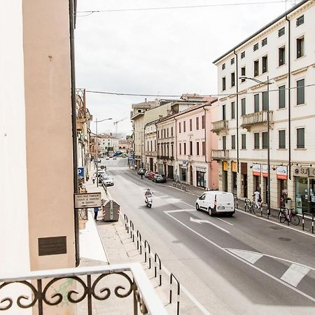 Intero Appartamento Nel Cuore Di Віченца Екстер'єр фото